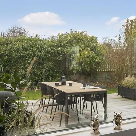 Stylish In Near Billund -4 Bedroom فيلة *